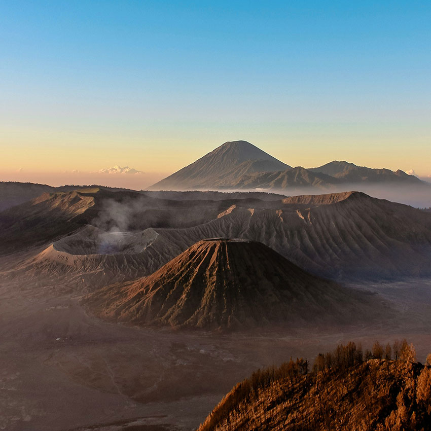Informasi wisata Jalur Bromo Ditutup Sementara untuk akses menuju Gunung Bromo karena penutupan jalur wisata pada periode tertentu