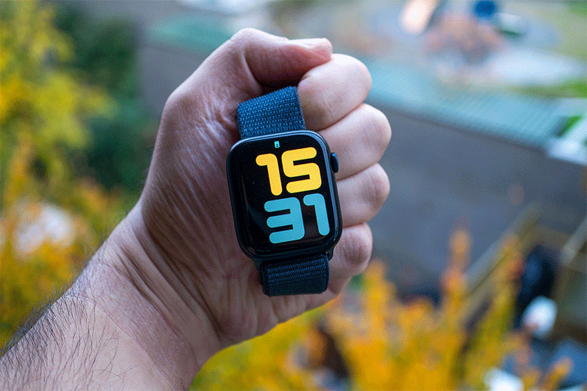 Jam Tangan GPS Tracker, Apple Watch Series 9. (Sumber Foto: www.goodhousekeeping.com)