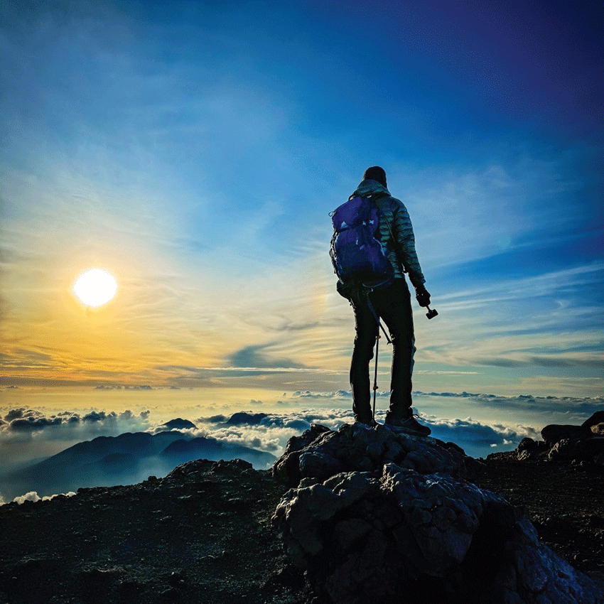 Penorama Puncak Gunung Kerinci (sumber foto: intragram @kerinciparadise