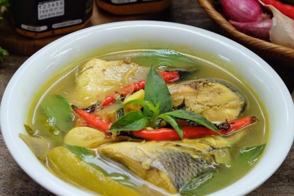 Pindang ikan Serini Makanan Khas Karimunjawa 