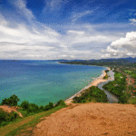 Bukit Lingkisau. (Sumber foto: FineArtPortugal, Hari Monda Putra_