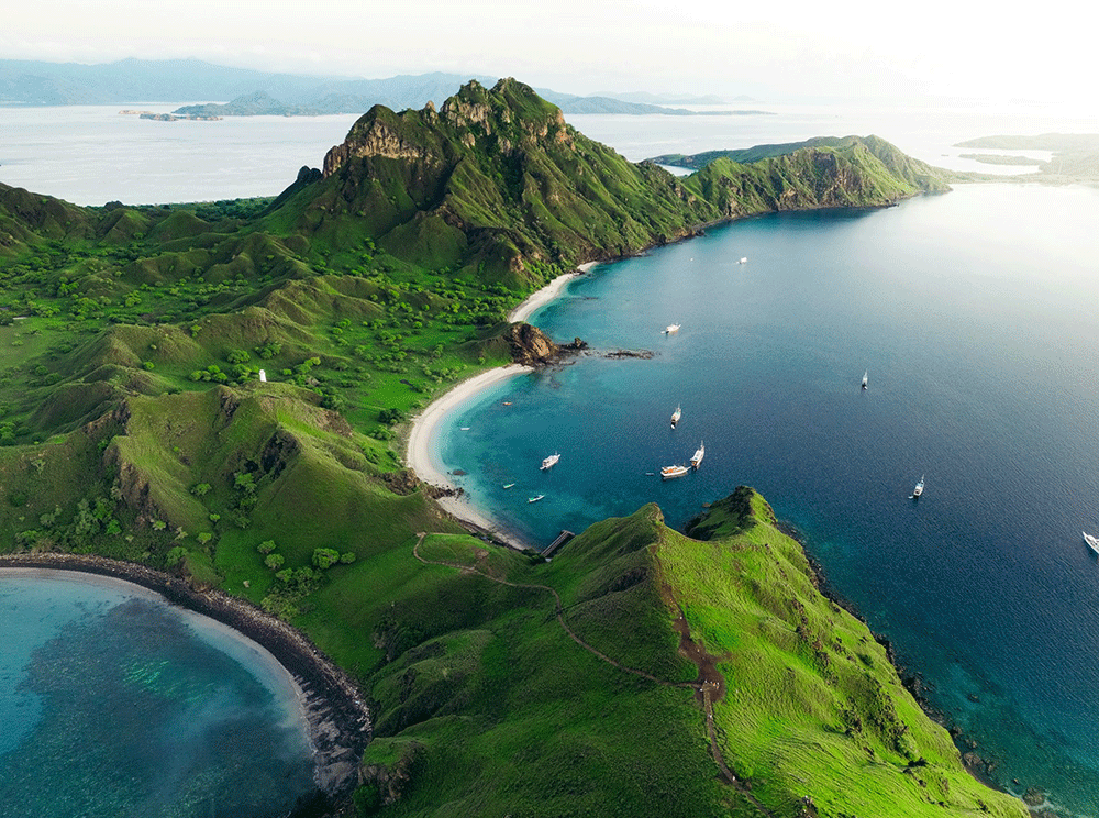 Pulau Padar, Komodo, Kabupaten Manggarai Barat, Ost-Nusa Tenggara, Indonesia. Sumber foto unsplash.com