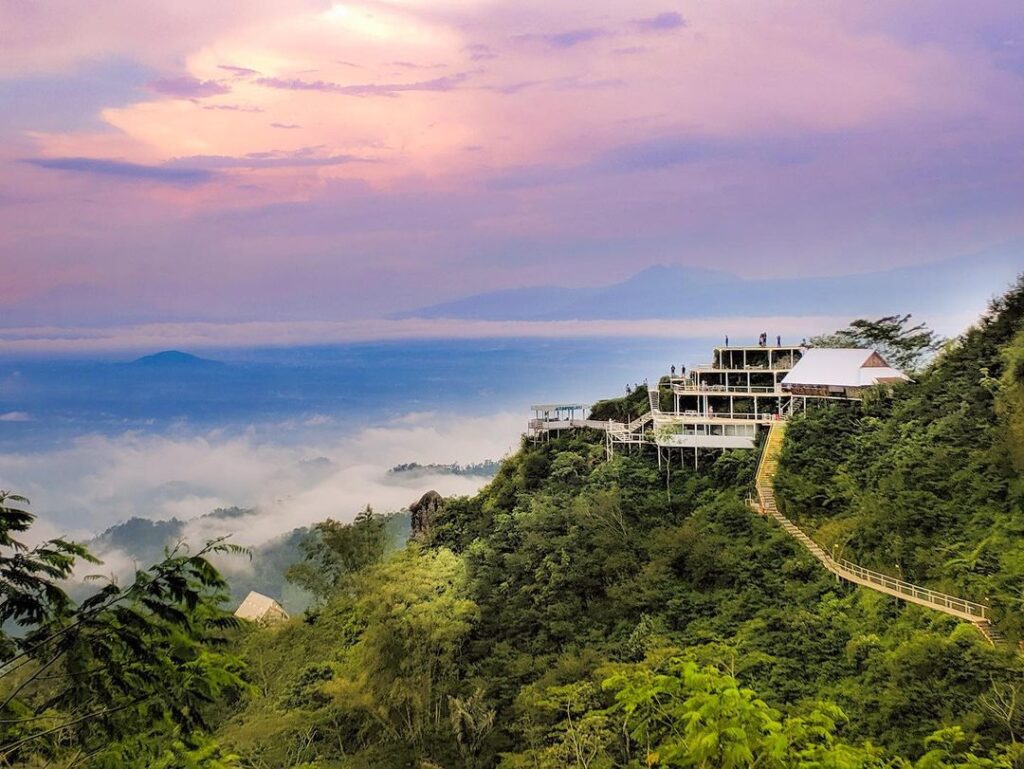Tumpeng Menoreh Kulon Progo